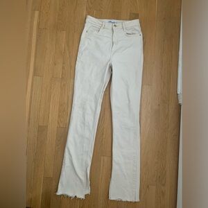 Zara High-Rise Slim Fit Jeans with Raw-Edge Split Slit Hem, Cream size 4
